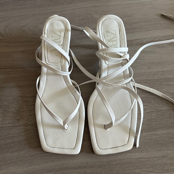 Zara Women's Cream Lace-Up Sandals - Picture 1 of 5
